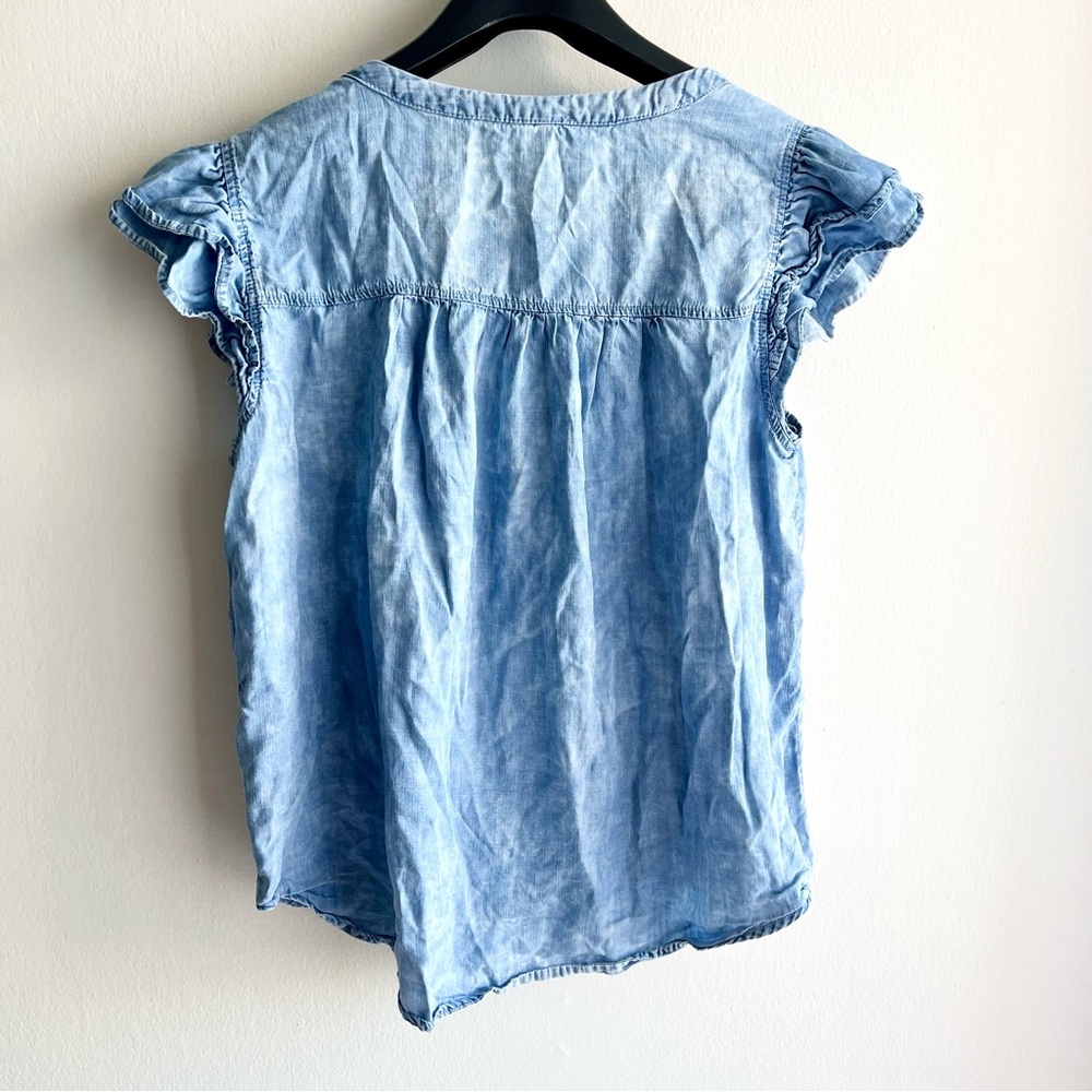 Jane and Delancey Soft Blue Denim Wash Button-Front Womens Top size Medium - Picture 3 of 4